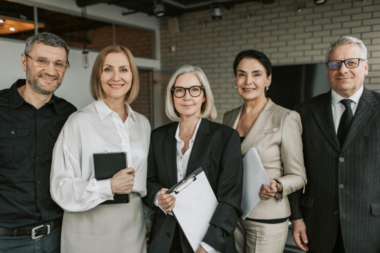 12 Things Older Women Do That Make Younger Generations Jealous: Secrets to Their Confidence and Style