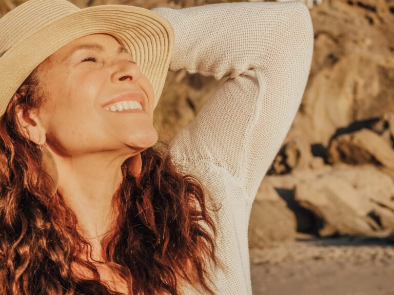 15 Unexpected Perks of Being Single After 50 That Will Surprise You