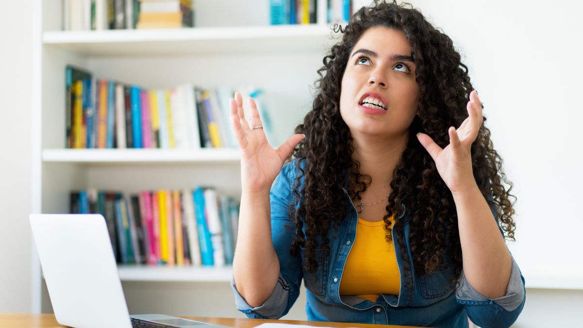 Difficult Using Computer 15 Easy Fixes for Common Computer Problems | Sassy Sister Stuff