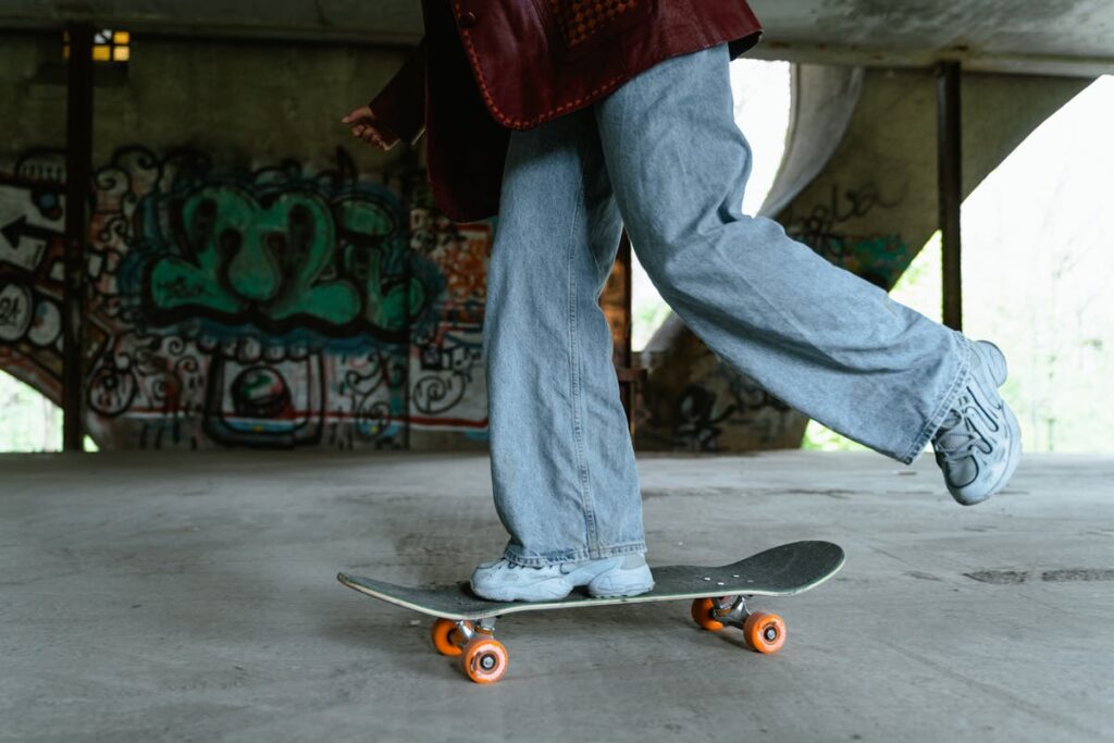 Skip all-baggy jeans