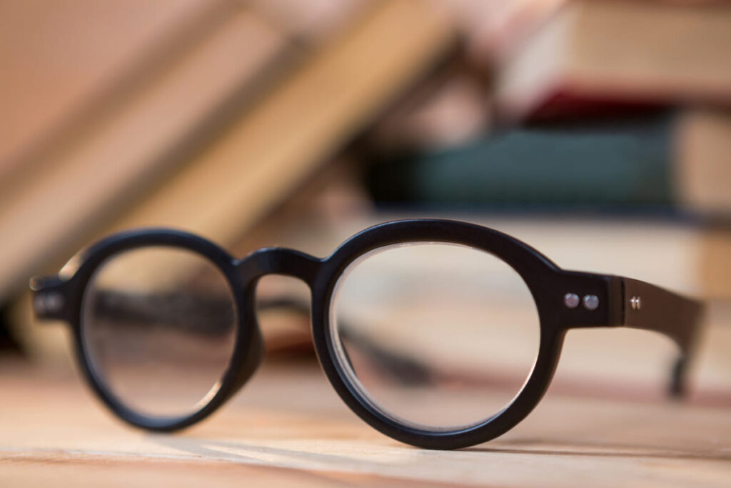 A quality reading glass with LED light