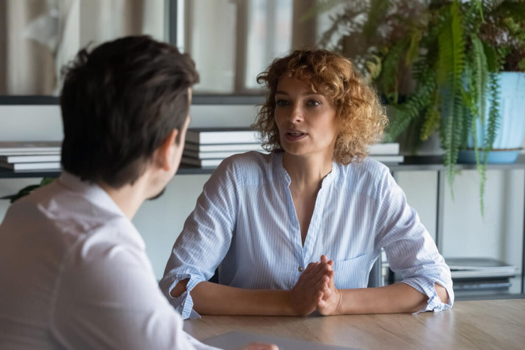 Asking thoughtful questions in conversations