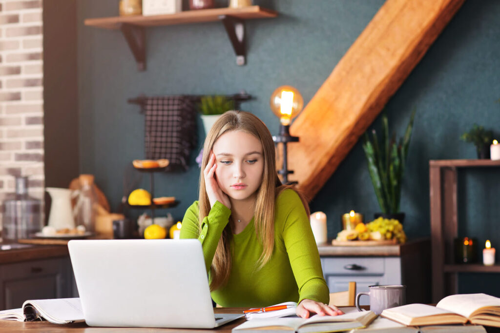 Avoiding multitasking to enhance concentration