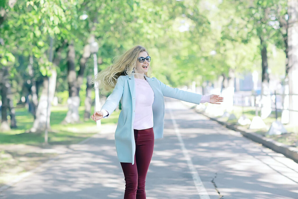 Balancing Independence and Connection
