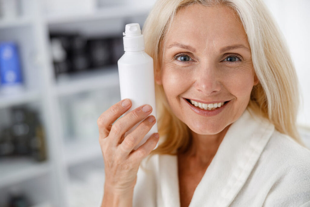 Hydrating facial mist like Evian