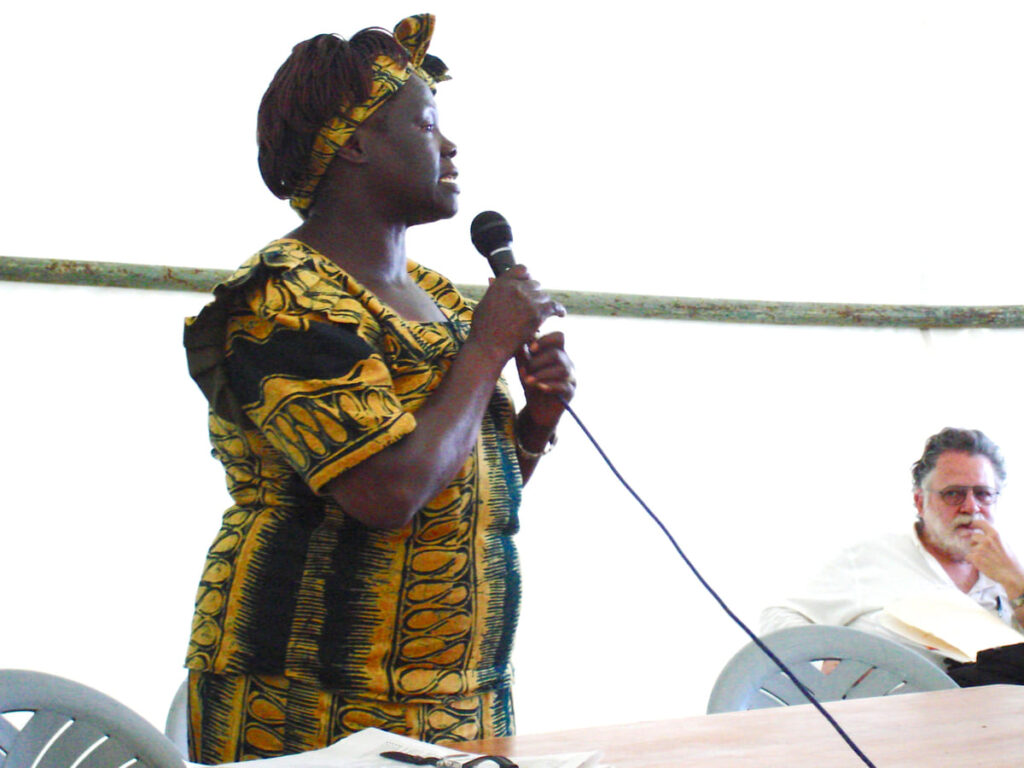 Wangari Maathai pioneering environmental activism