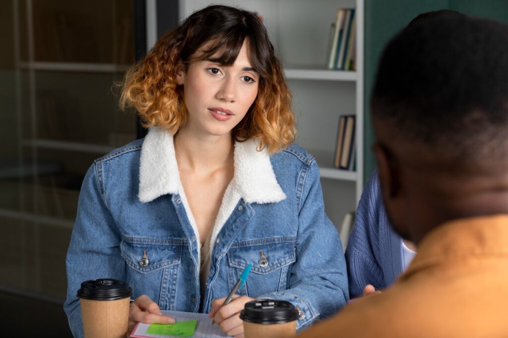 10 Habits That Make You Seem Rude Without You Knowing It and How to Fix Them Easily