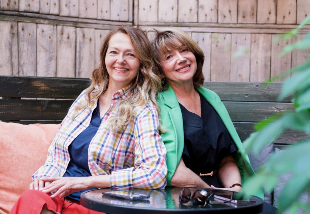 Cultivating a close circle of supportive friends