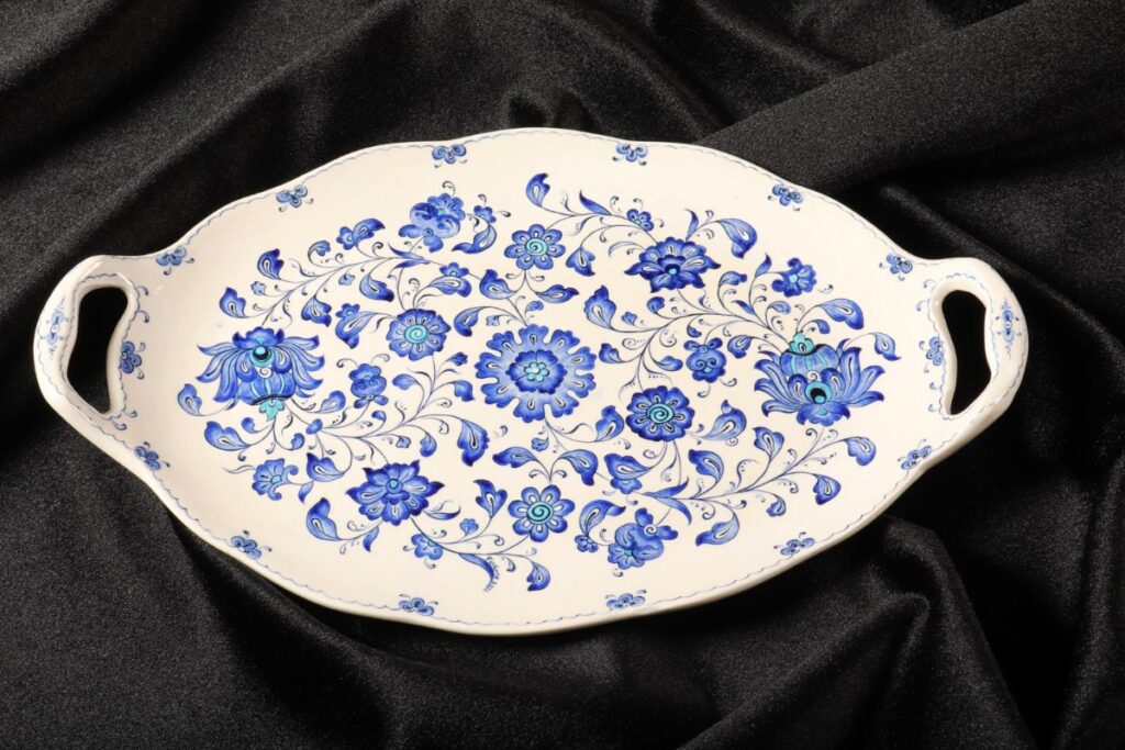 Decorative ceramic trays