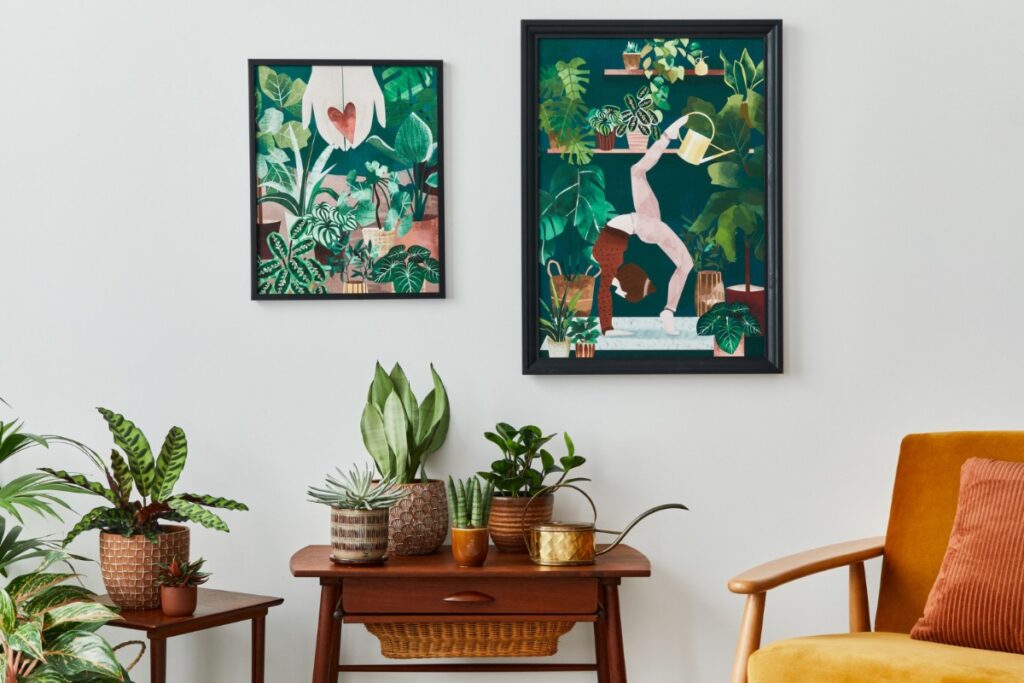 Displaying original fine art pieces
