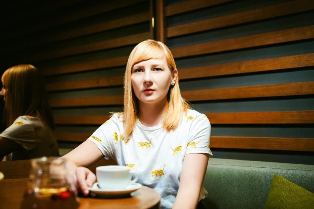 Subtle but True Signs People Show They Couldn’t Care Less About You