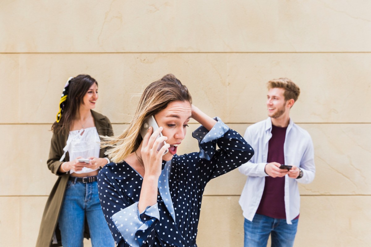 12 Things You Should Never Do in Public If You Want to Be Respected ...