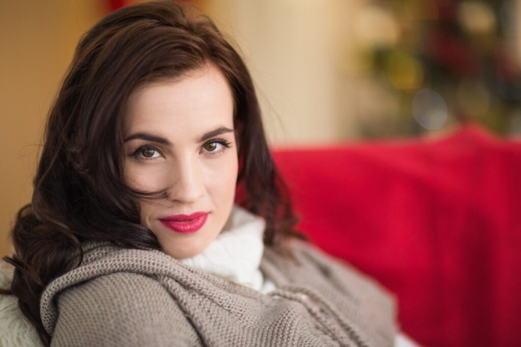 10 Little Things People With Real Class Always Notice About Everyday Elegance