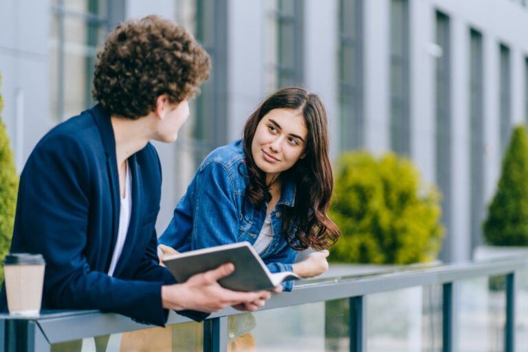 10 Signs Someone Is Trying Too Hard to Impress Strangers and How to Spot Them Easily