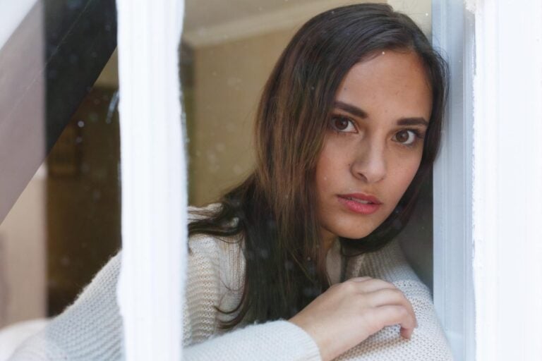 10 Things People Do That Make Them Instantly Untrustworthy and How to Spot Them Early