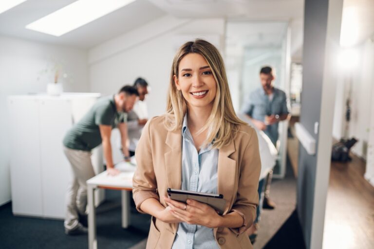 10 Workplace Habits That Make You Look Less Professional Than You Are And How To Fix Them Fast!
