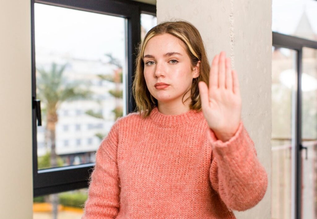 12 Ways Smart People Say ‘No’ Without Actually Saying It to Keep Conversations Positive and Honest