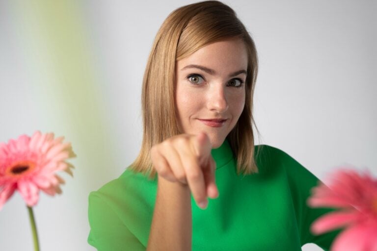 14 Small Gestures That Make a Big Impression on Everyone to Brighten Your Day and Connections