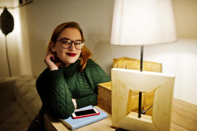 15 Subtle Signs Someone Is Not Being Completely Honest With You And How To Spot Them Easily