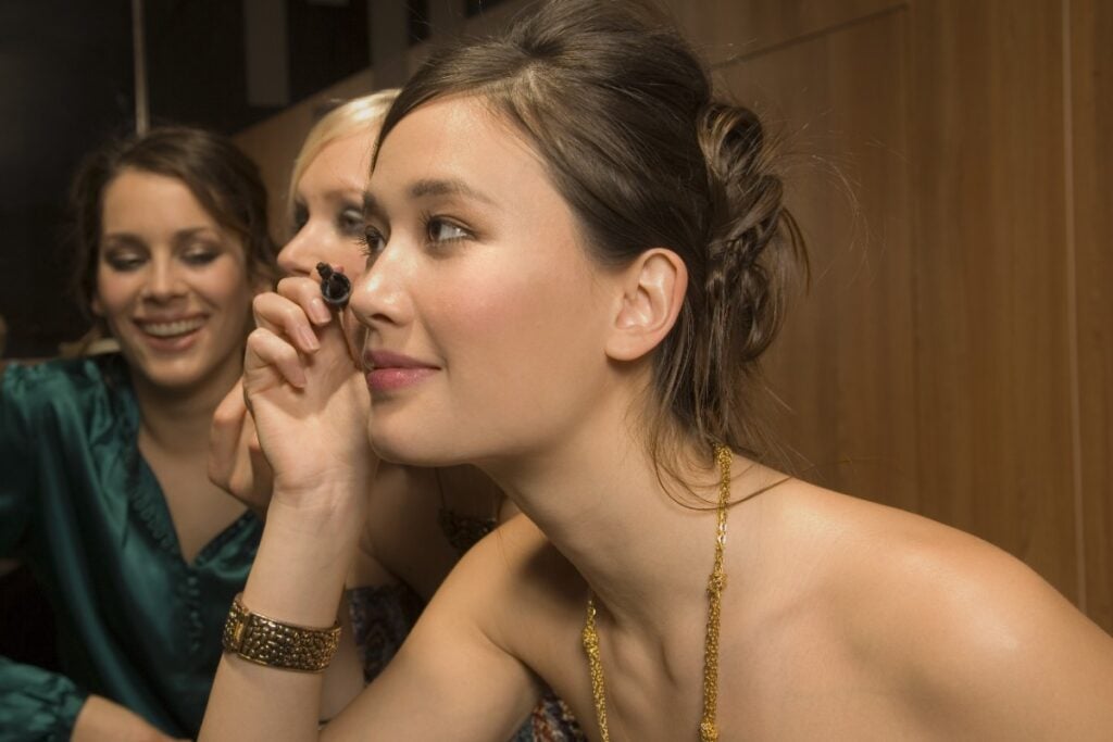 Applying makeup in public mirrors