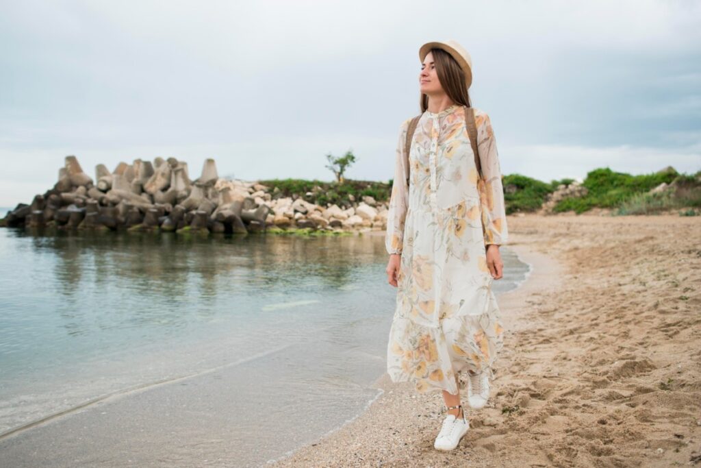 Share elegant outfit inspirations