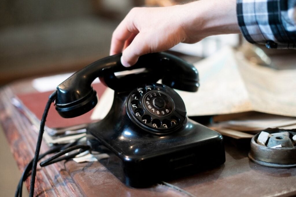 Using a rotary phone with a cord!