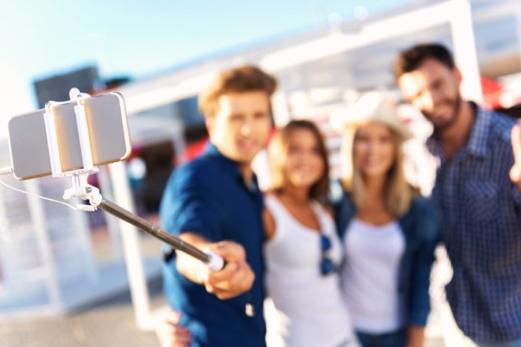 Using a selfie stick in crowded spots