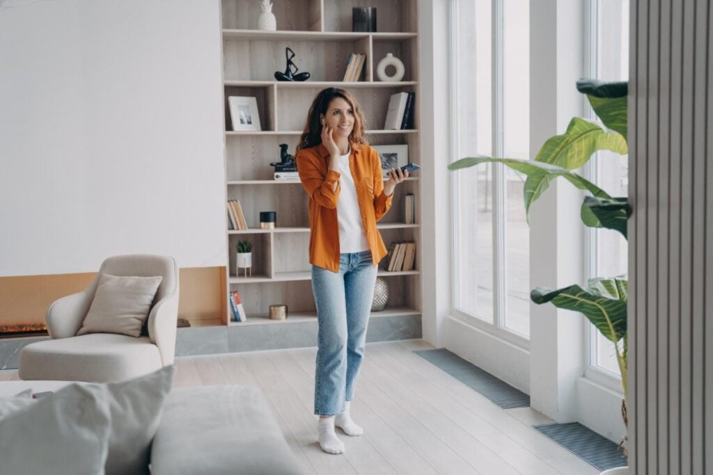 Using positive body language