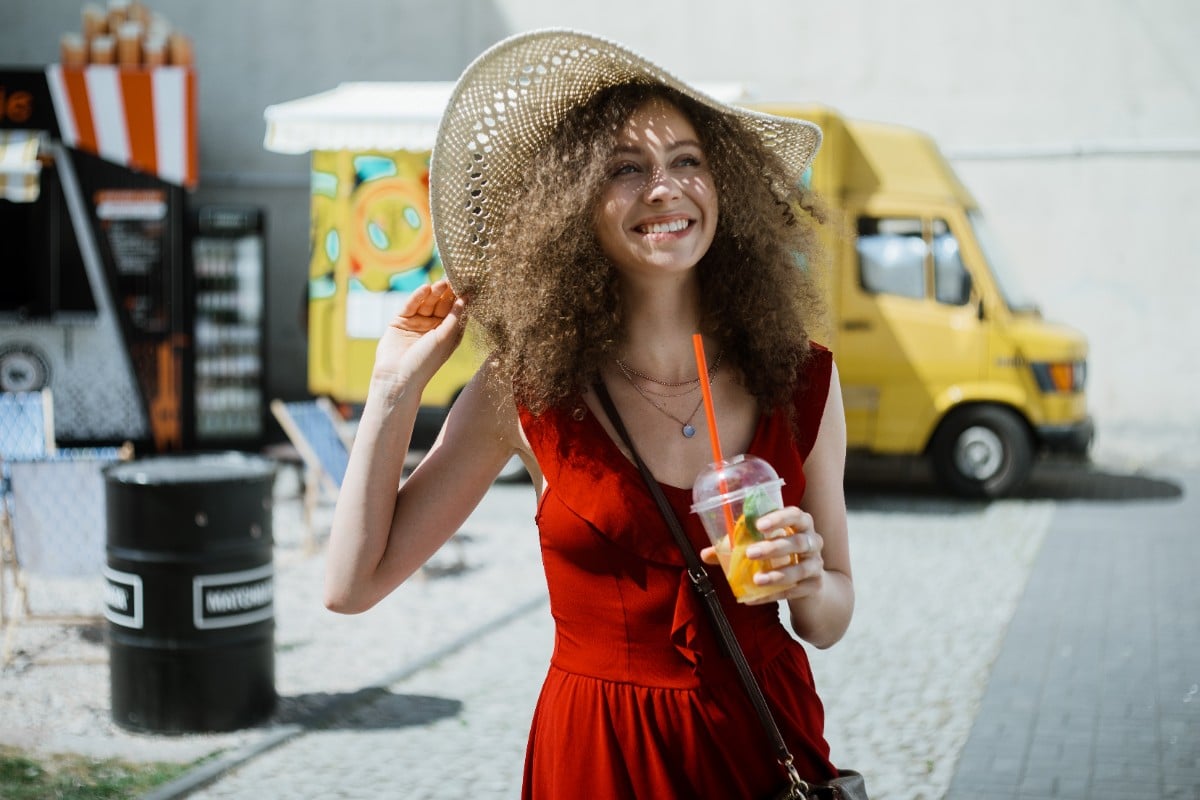 12 Everyday Sounds That Instantly Take People Back in Time And Warm the Heart