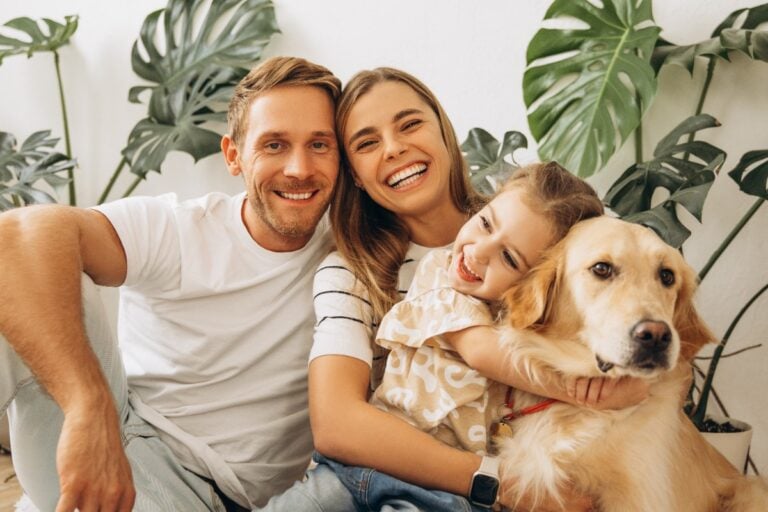 15 Things Middle-Class Families Do That the Rich Don’t Even Consider and Why It Matters for Your Financial Growth