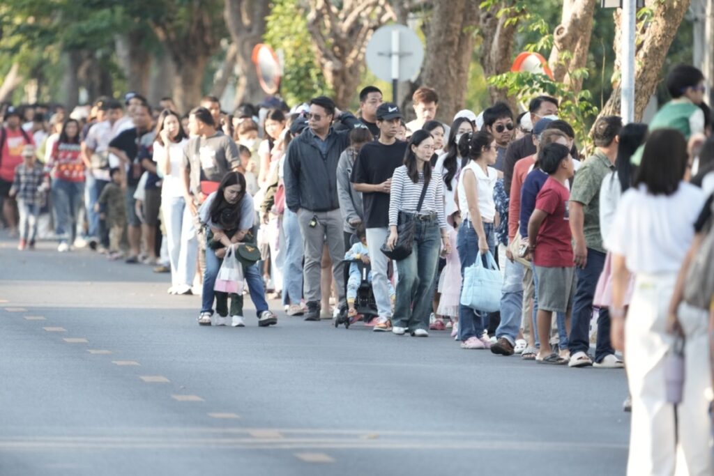 Cutting in line for entry or merch