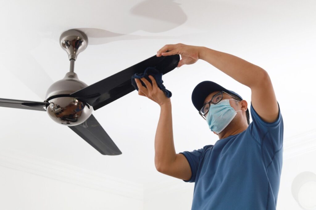 Dusting ceiling fans