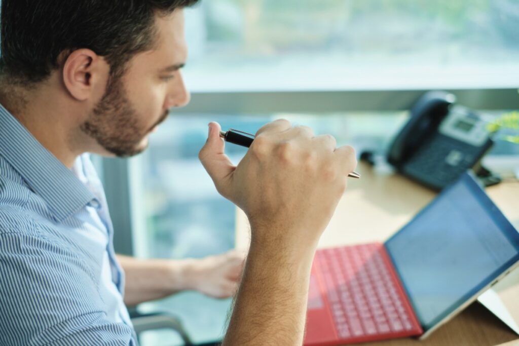 Pen clicking repeatedly
