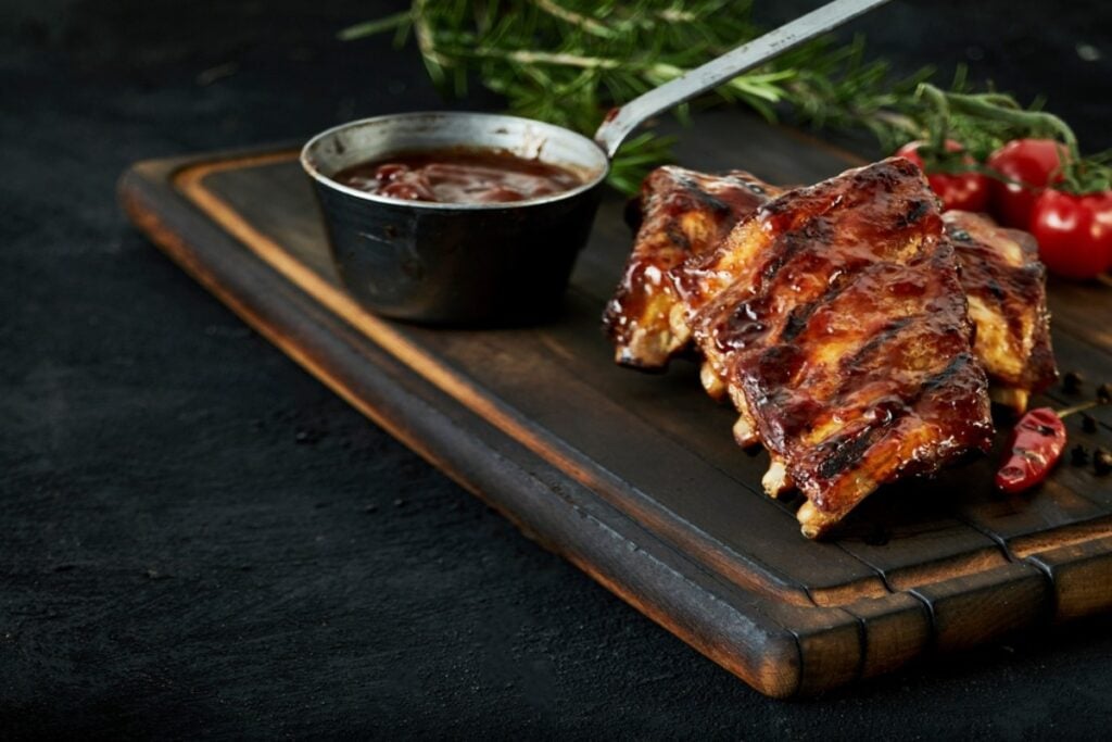 Rib Rack with BBQ Sauce