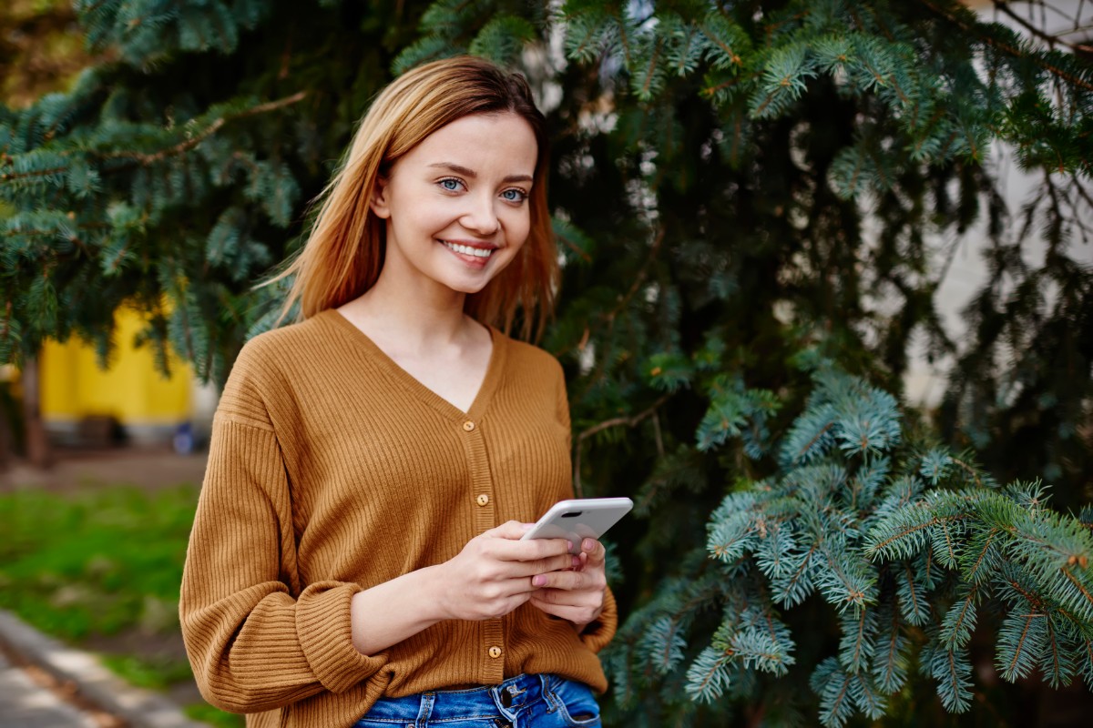 12 Everyday Things People Argue About in Group Chats That Prove Nobody Texts Nicely