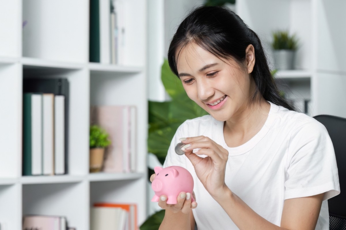 8 Bills Frugal People Know How to Avoid To Save More Money Easily