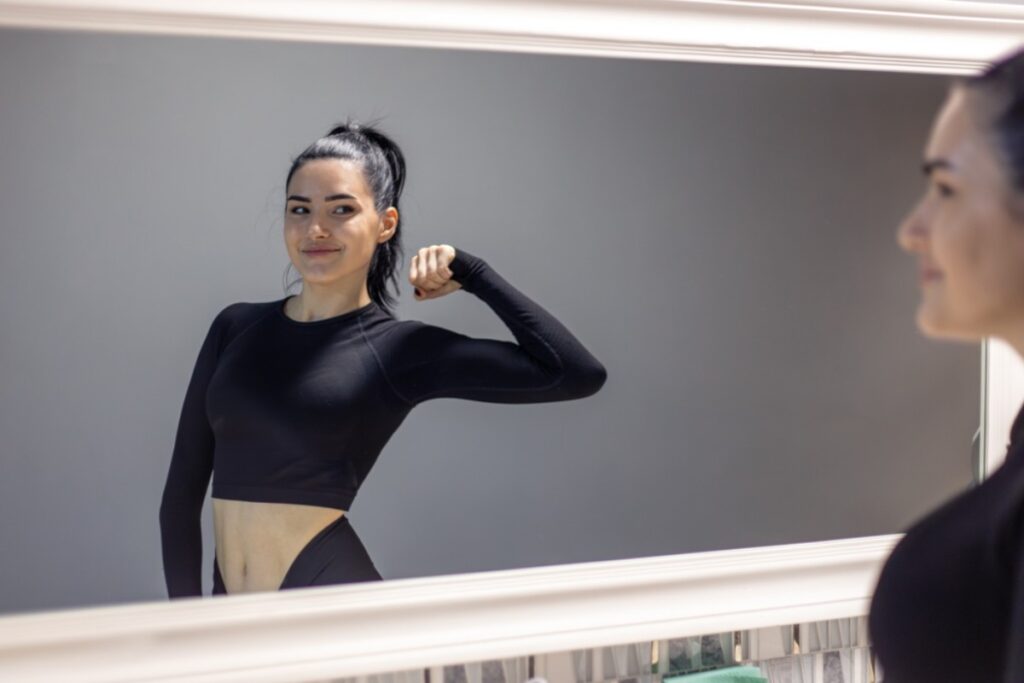 Checking muscles in every possible mirror angle