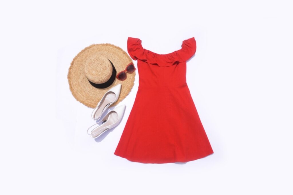 Elegant midi dresses in classic cuts