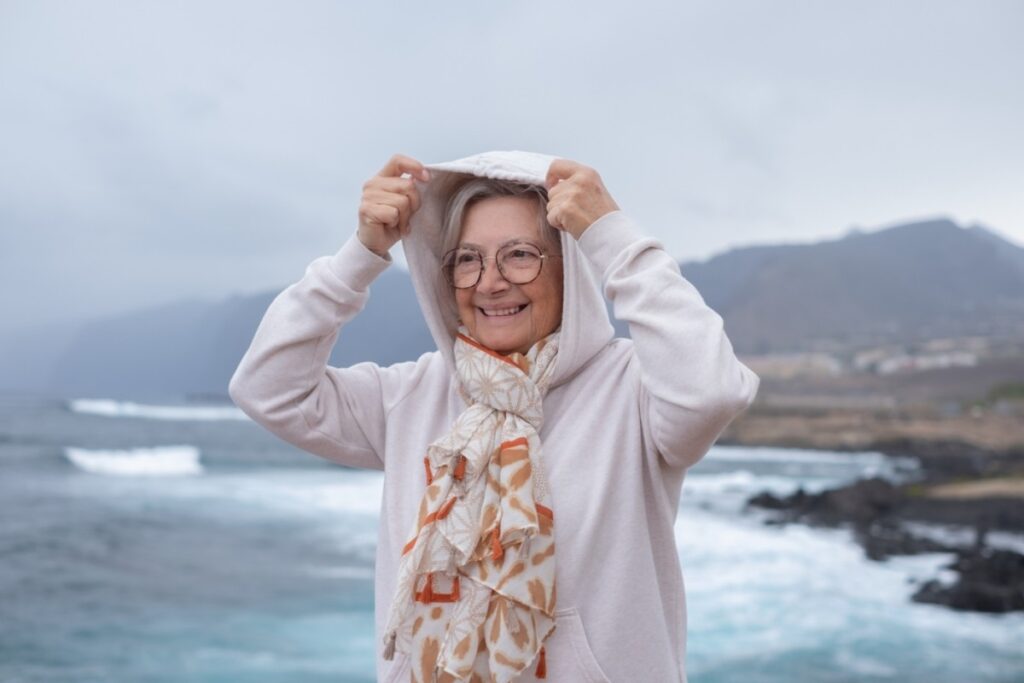 Monochrome outfits for easy elegance