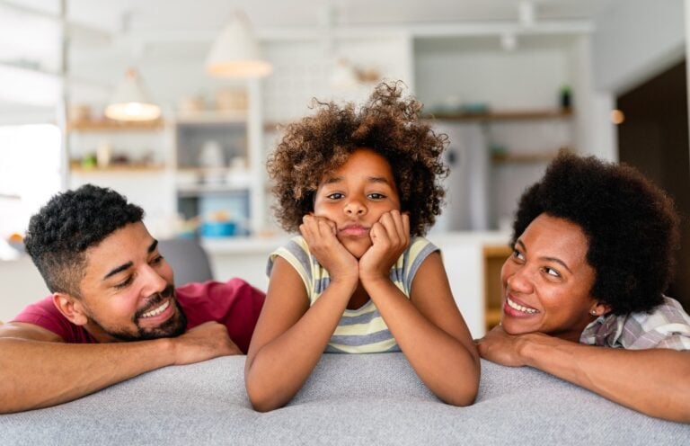 Parents Who Do These 11 Things Raise Mentally Weak Children Whether They Realize It Or Not – How to Build Stronger Minds with Simple Changes