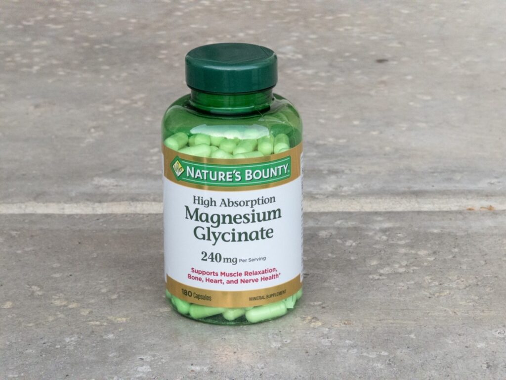 Using magnesium supplements to relax muscles