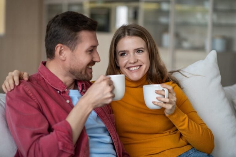 10 Things Couples Over 40 Understand That Younger Couples Don’t About Lasting Love and Growth