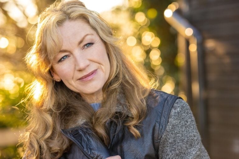 Classic Hairstyles Making a Comeback for Women Over 40 Timeless Looks You’ll Love