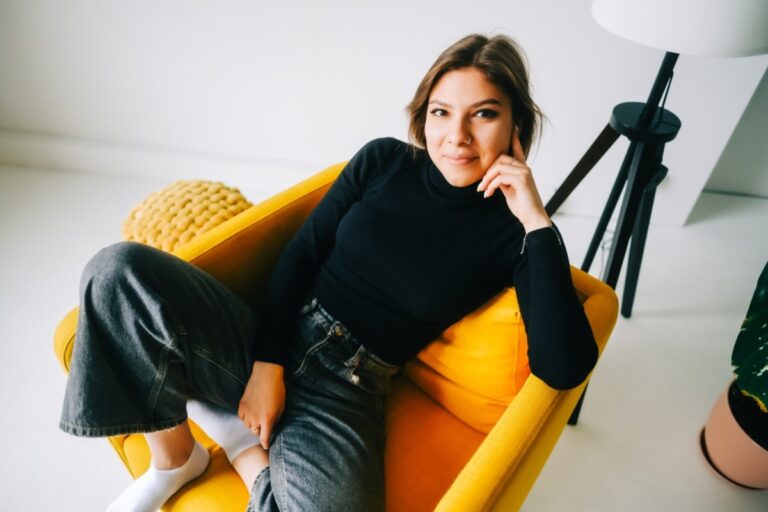 Minimalists Can’t Stand These 12 Common Home Clutter Offenders and How to Beat Them Easily