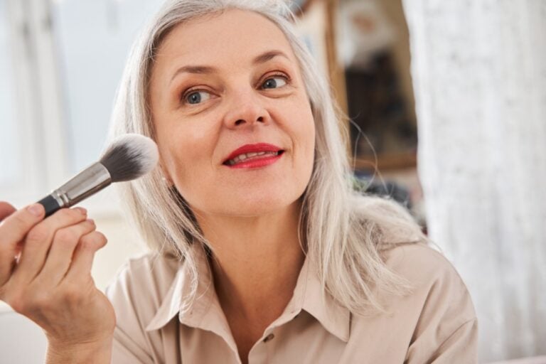 The Makeup Trends Women Over 40 Are Bringing Back in 2025 for Timeless and Effortless Beauty