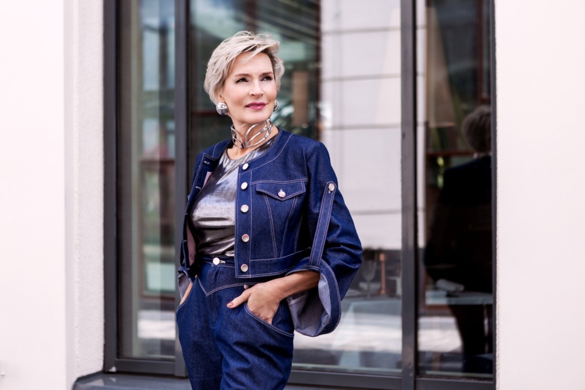 The Most Wearable Denim Styles for Women Over 40 Comfort and Chic Looks Made Easy