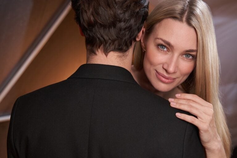 14 Dating Rules Women Over 50 Are Breaking Now That Are Changing The Game