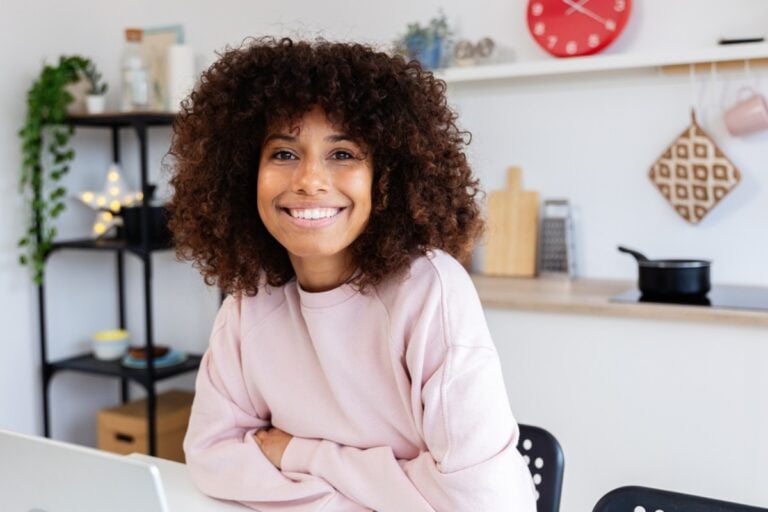 Why Women Over 40 Are Ditching the 9-to-5 Embracing Flexibility and Fulfillment