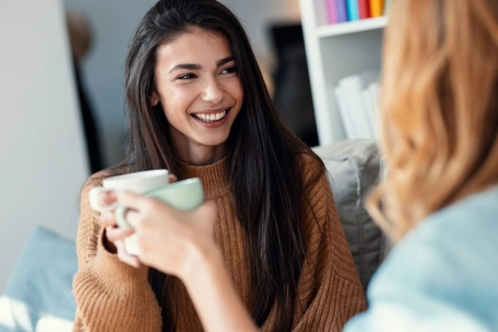 If You Prefer Listening Over Talking, You Probably Possess These 8 Advantages