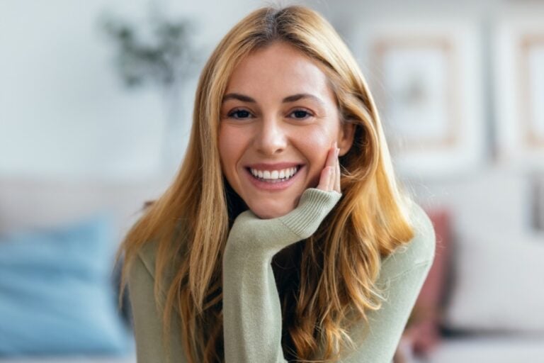 Women Over 40 Are Redefining What “Attractive” Looks Like